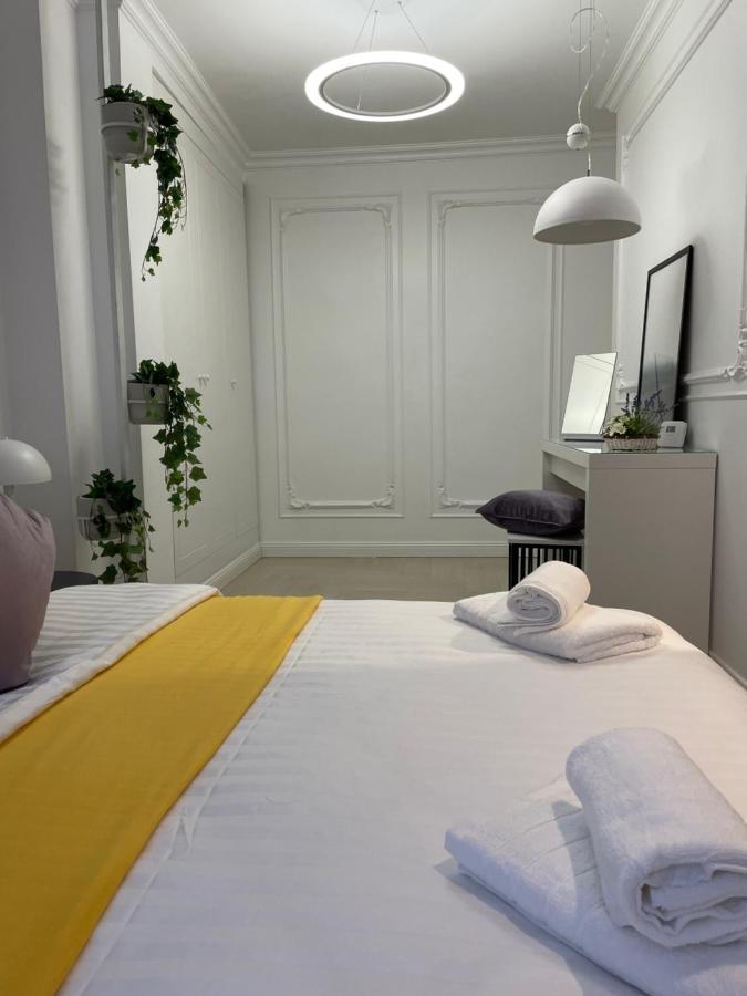 Luxury City Studios Curtea de Argeş Екстериор снимка