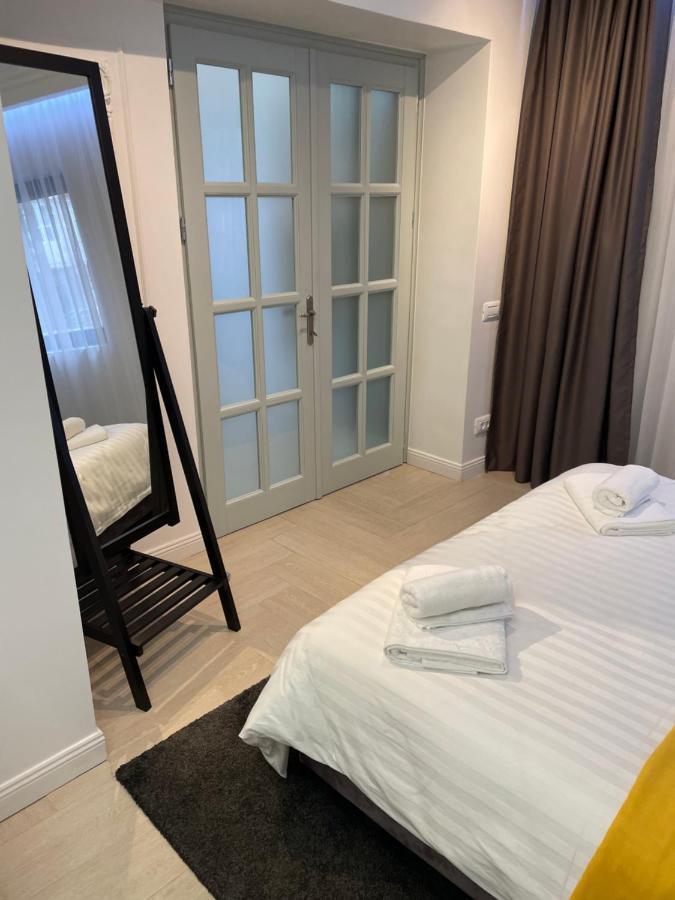 Luxury City Studios Curtea de Argeş Екстериор снимка